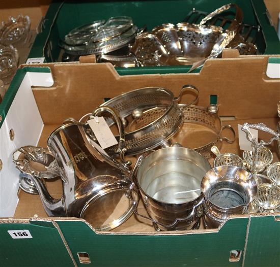 Quantity of plated items, inc a coffee pot, egg waiter, swing-handled basket, ice bucket etc